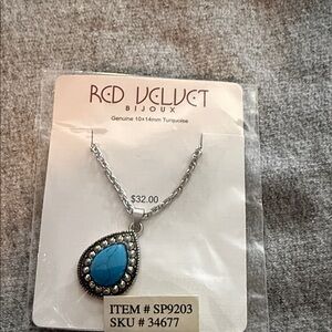 Red Velvet Bijoux Turquoise Teardrop Necklace